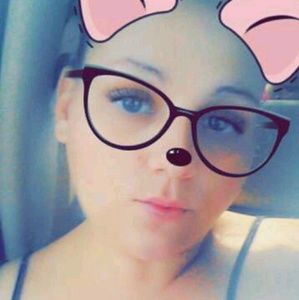 Meet your Posher, Kimberly